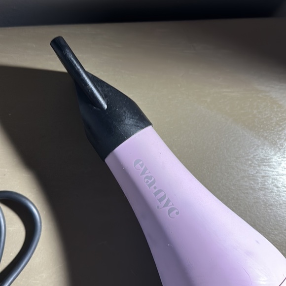 Eva NYC Healthy Heat Pro-Lite Dryer - Picture 2 of 6